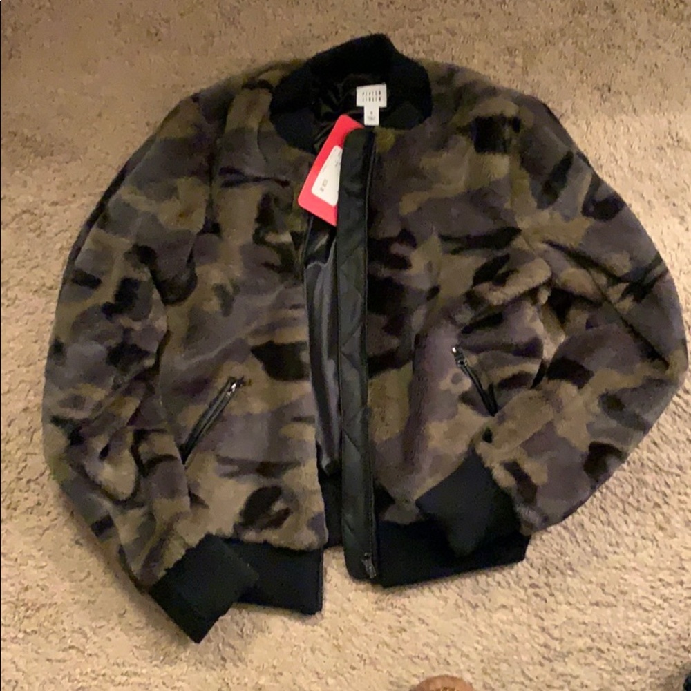 Peyton Jensen faux fur camo bomber